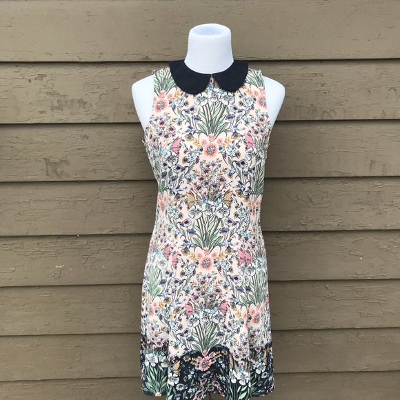 LC Lauren Conrad Dresses & Skirts - Lauren Conrad fresh floral fit and flare dress!